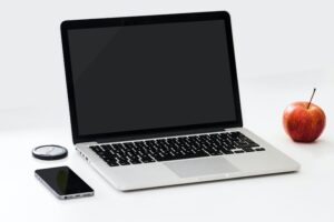 Apple、M2 Pro および M2 Max プロセッサを搭載した 2023 MacBook Pro ラップトップを発表